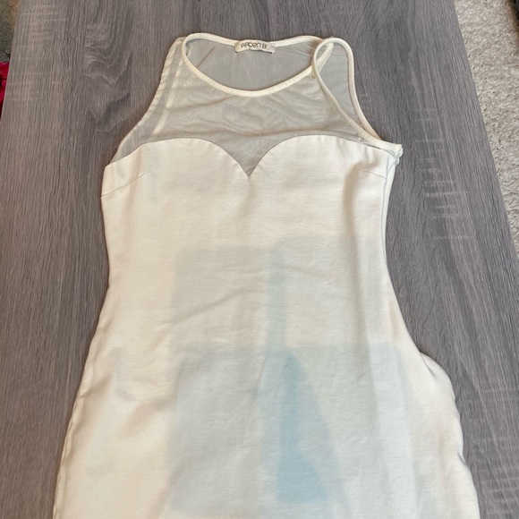 White dress - Picture 3 of 6